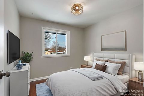 Tiny photo for 1835 W Weathersfield Way, Schaumburg, IL 60193 (MLS # 12531789)