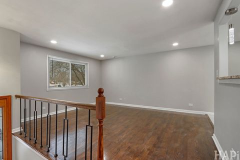 Tiny photo for 1835 W Weathersfield Way, Schaumburg, IL 60193 (MLS # 12531789)