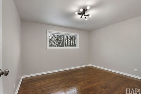 Tiny photo for 1835 W Weathersfield Way, Schaumburg, IL 60193 (MLS # 12531789)