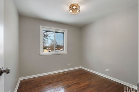 Tiny photo for 1835 W Weathersfield Way, Schaumburg, IL 60193 (MLS # 12531789)