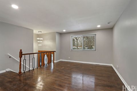 Tiny photo for 1835 W Weathersfield Way, Schaumburg, IL 60193 (MLS # 12531789)