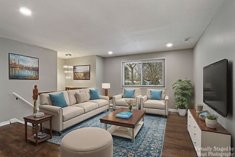 Tiny photo for 1835 W Weathersfield Way, Schaumburg, IL 60193 (MLS # 12531789)