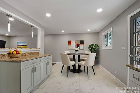 Tiny photo for 1835 W Weathersfield Way, Schaumburg, IL 60193 (MLS # 12531789)