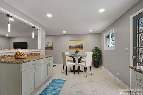 Tiny photo for 1835 W Weathersfield Way, Schaumburg, IL 60193 (MLS # 12531789)