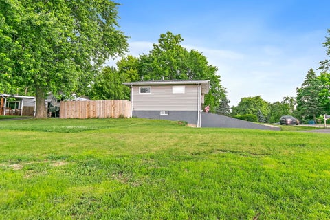 Tiny photo for 140 Skyline Drive, Carpentersville, IL 60110 (MLS # 12696618)