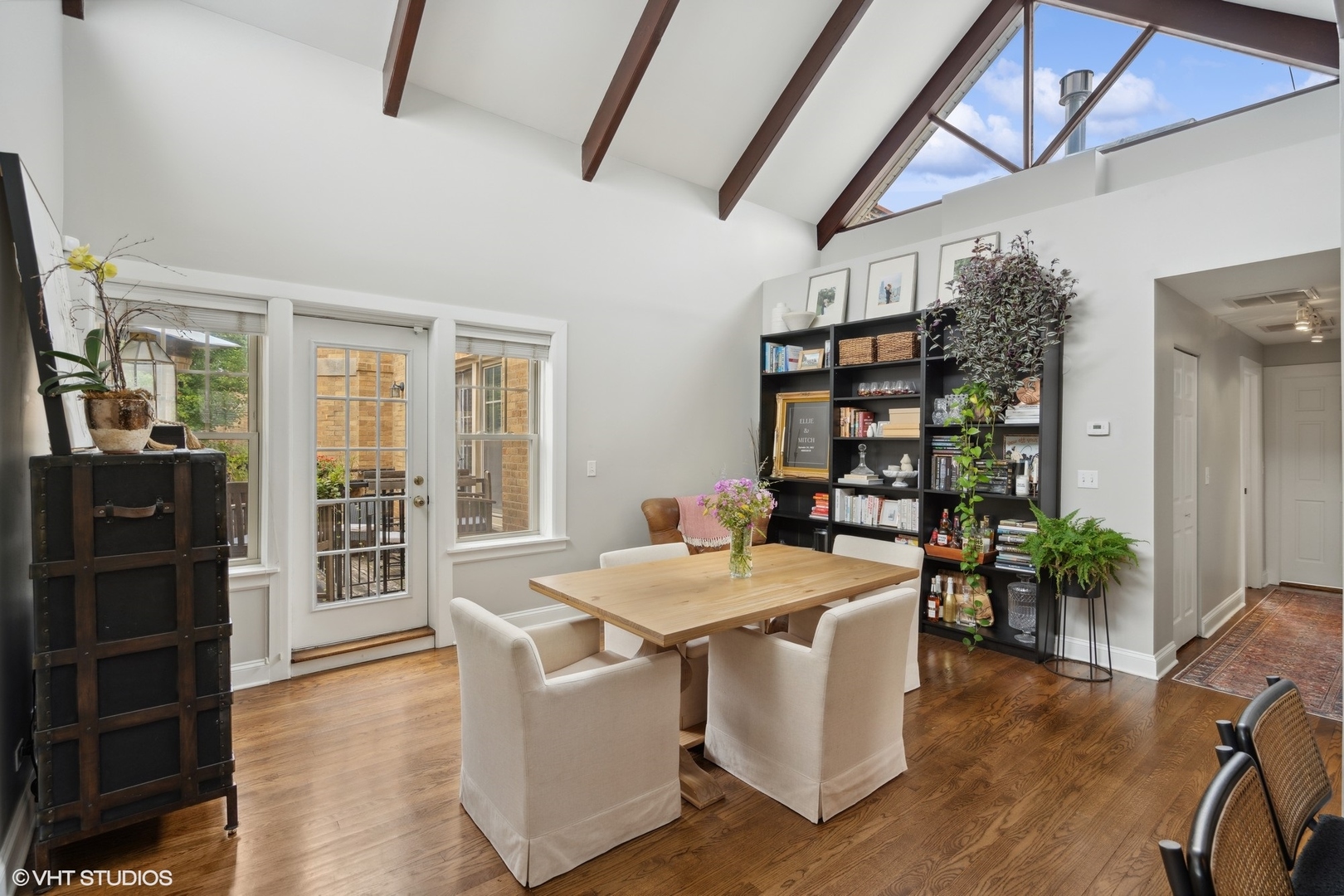 2239.5 N Lincoln Avenue 3B