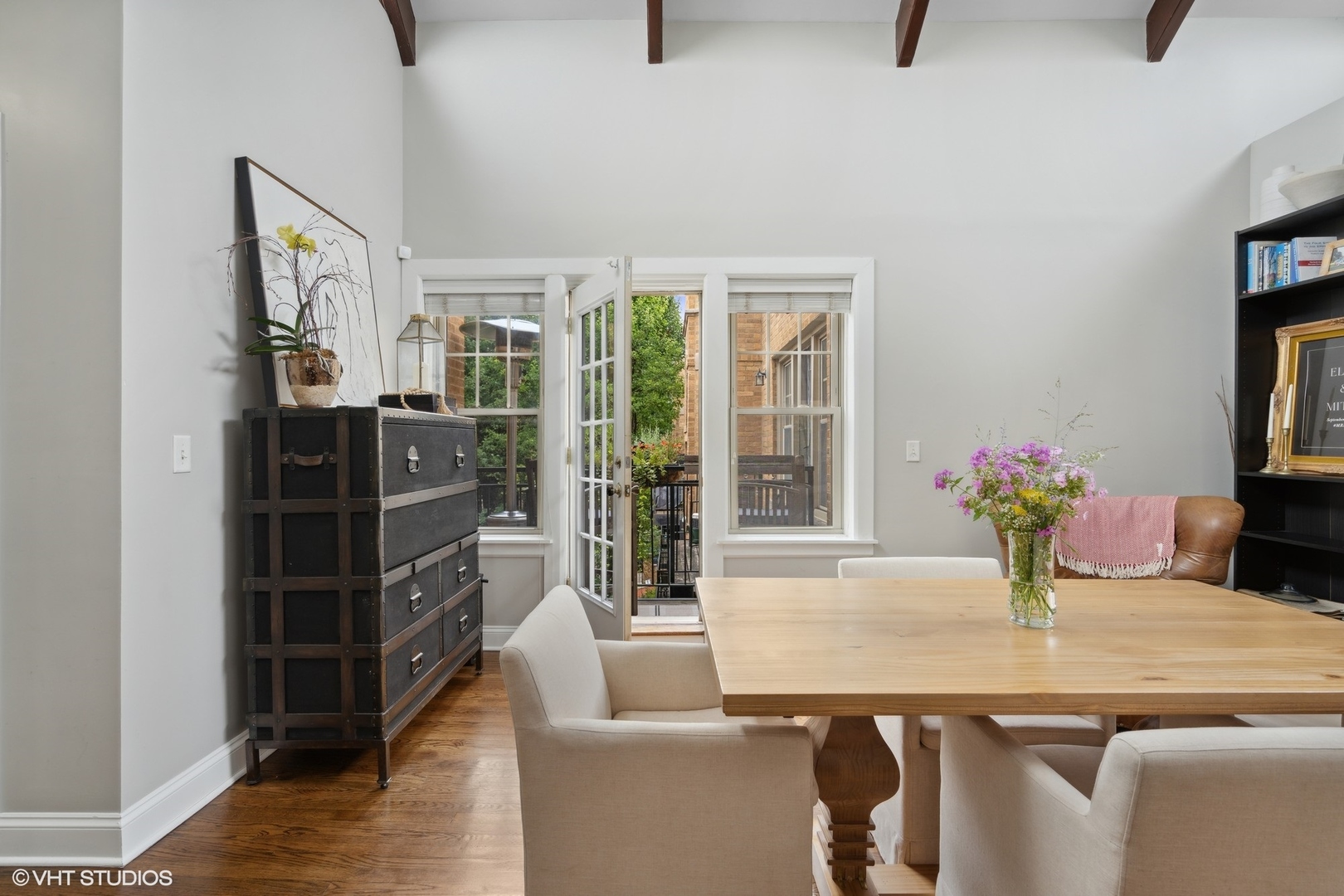 2239.5 N Lincoln Avenue 3B