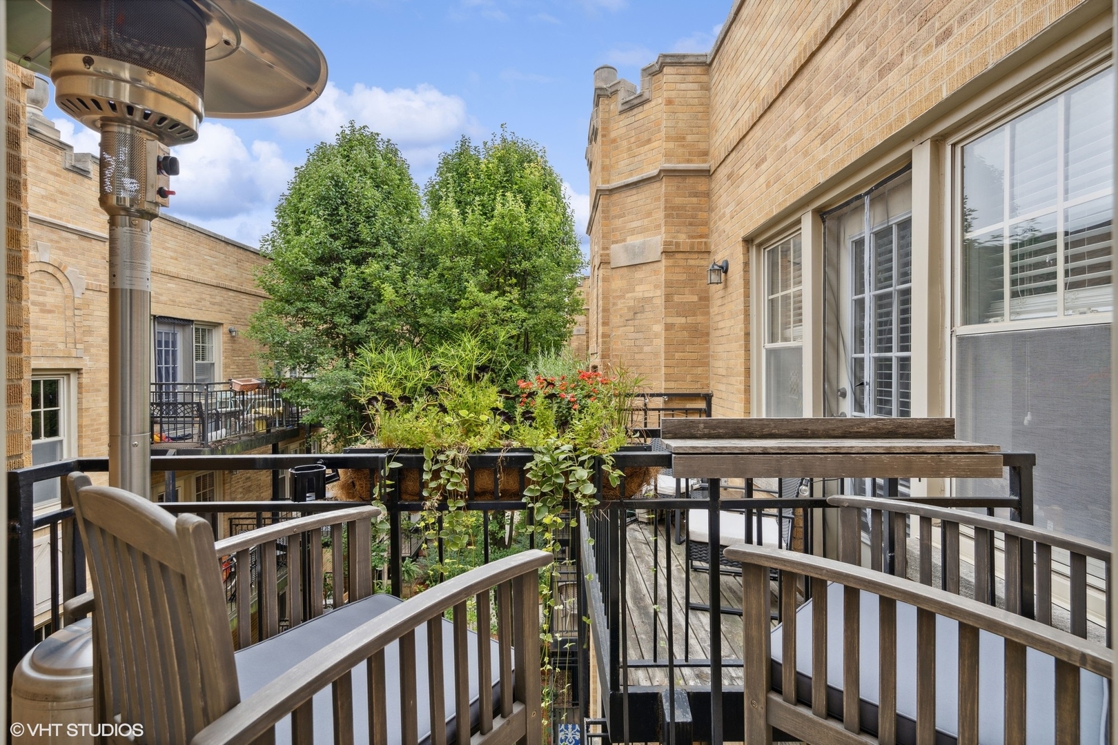 2239.5 N Lincoln Avenue 3B