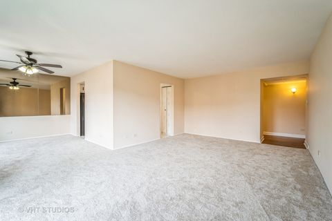 Tiny photo for 9375 Landings Lane #407, Des Plaines, IL 60016 (MLS # 12429509)