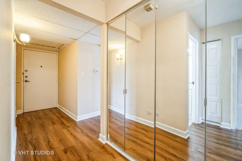 Tiny photo for 9375 Landings Lane #407, Des Plaines, IL 60016 (MLS # 12429509)