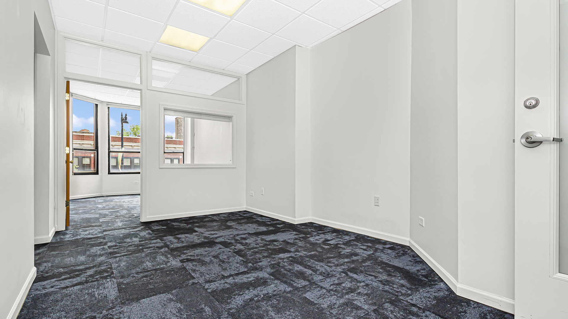 Chicago, Illinois 60615, United States, ,Residential,Active,224820