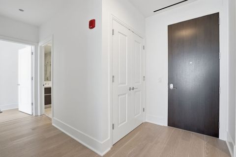 Tiny photo for 363 E Wacker Drive #6905, Chicago, IL 60601 (MLS # 12617597)