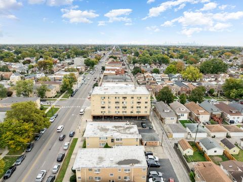 Tiny photo for 7733 W Belmont Avenue #306, Elmwood Park, IL 60707 (MLS # 12502747)