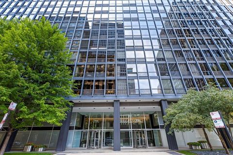 Photo of 900 N Lake Shore Drive #2405, Chicago, IL 60611 (MLS # 12474396)
