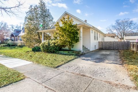 A home in Park Ridge