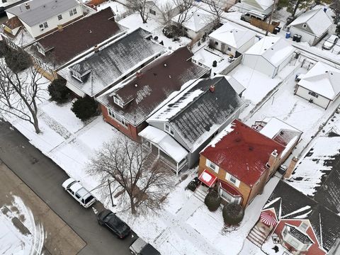 Tiny photo for 3047 N Newland Avenue, Chicago, IL 60634 (MLS # 12566138)