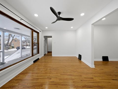 Tiny photo for 3047 N Newland Avenue, Chicago, IL 60634 (MLS # 12566138)