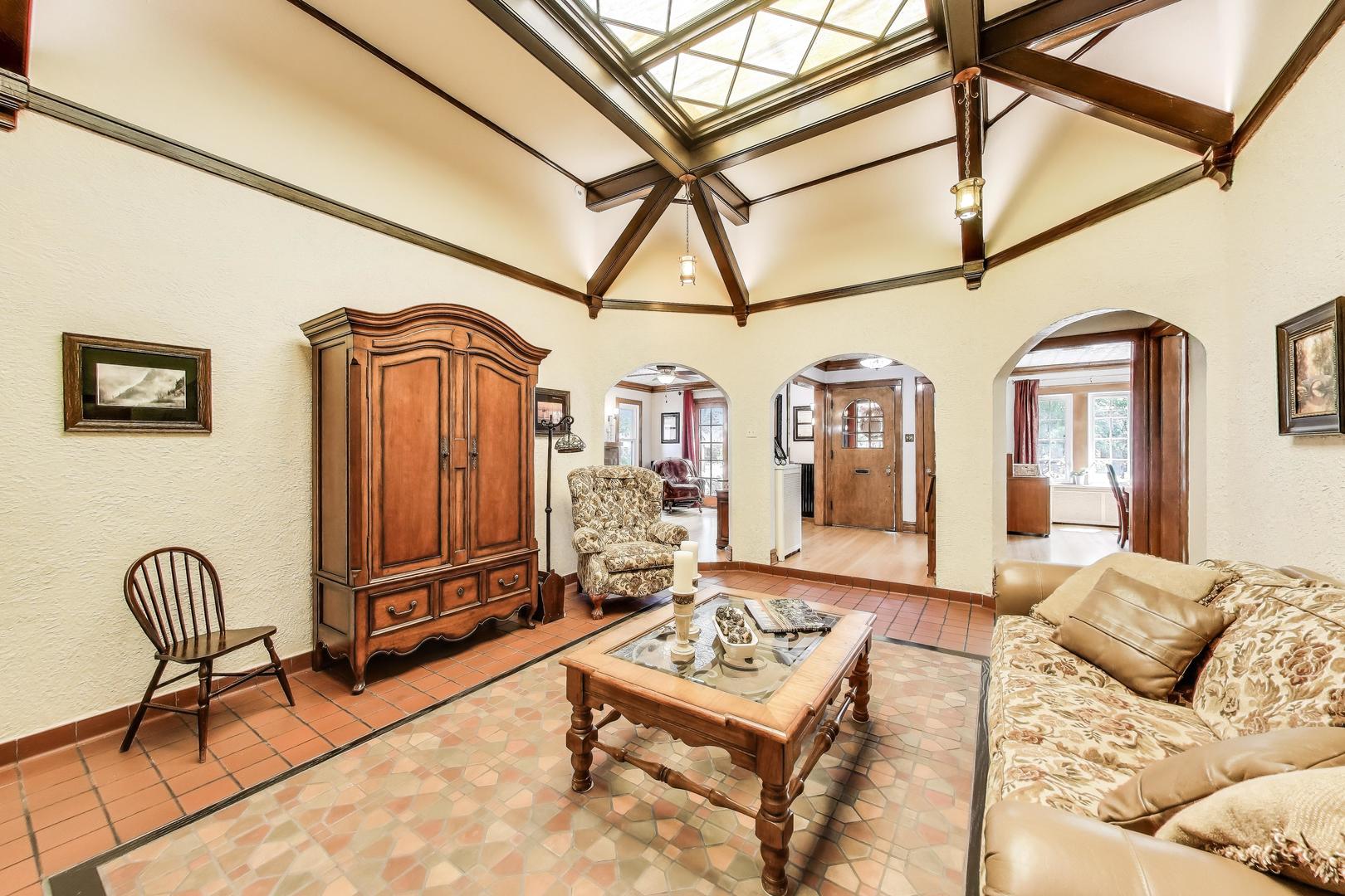 210 BERRY Parkway