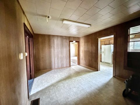 Tiny photo for 615 S Central Street, Gilman, IL 60938 (MLS # 12437558)