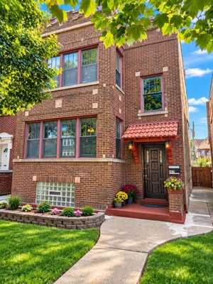 3620 N WHIPPLE ST, CHICAGO, IL 60618 - Image 00105d9bd2b5a7d8f79eb1d5d2e0b0d0/3797381810