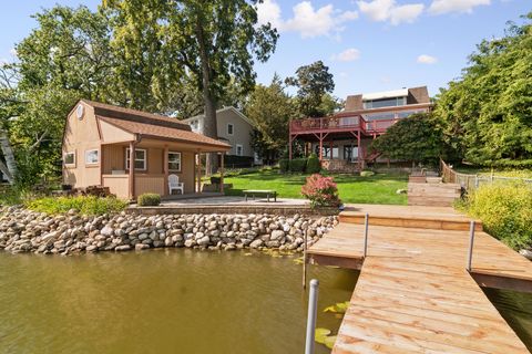 Photo of 24013 N Forest Drive, Lake Zurich, IL 60047 (MLS # 12606691)