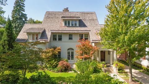 1030 Sheridan Road Evanston IL 60202