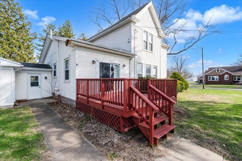 Tiny photo for 304 Walnut Street, New Windsor, IL 61465 (MLS # 12606098)
