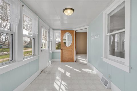 Tiny photo for 304 Walnut Street, New Windsor, IL 61465 (MLS # 12606098)