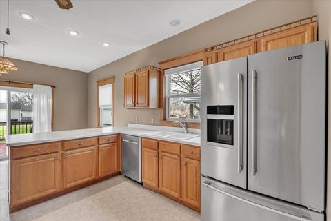 Tiny photo for 304 Walnut Street, New Windsor, IL 61465 (MLS # 12606098)