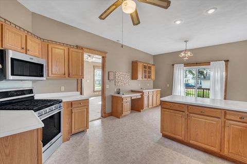 Tiny photo for 304 Walnut Street, New Windsor, IL 61465 (MLS # 12606098)