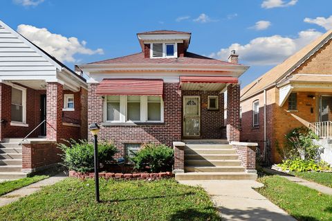 Photo of 8810 S Racine Avenue, Chicago, IL 60620 (MLS # 12616182)