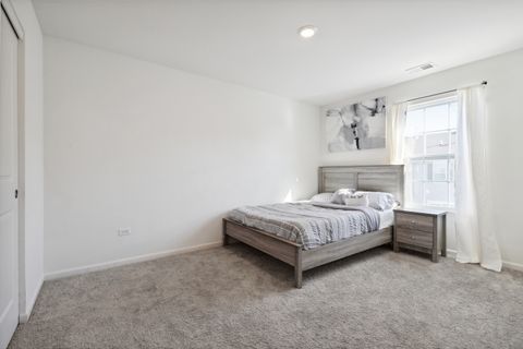 Tiny photo for 10306 Kerry Ridge Court, Chicago Ridge, IL 60415 (MLS # 12477655)