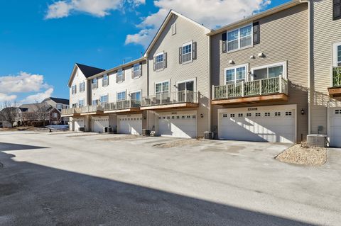 Tiny photo for 10306 Kerry Ridge Court, Chicago Ridge, IL 60415 (MLS # 12477655)