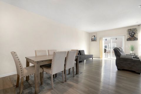 Tiny photo for 10306 Kerry Ridge Court, Chicago Ridge, IL 60415 (MLS # 12477655)