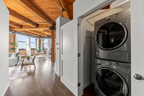 Tiny photo for 913 W Van Buren Street #5D, Chicago, IL 60607 (MLS # 12713662)