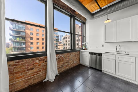 Tiny photo for 913 W Van Buren Street #5D, Chicago, IL 60607 (MLS # 12713662)