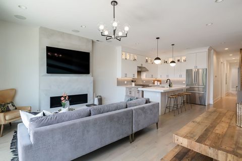 Tiny photo for 2846 N Racine Avenue #3, Chicago, IL 60657 (MLS # 12474535)