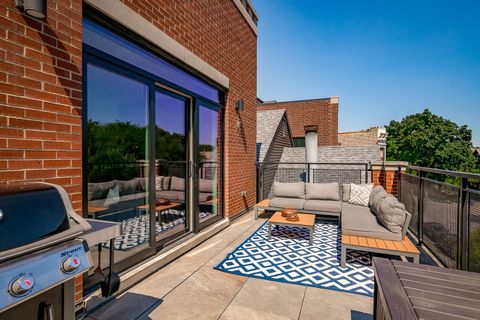 Tiny photo for 2846 N Racine Avenue #3, Chicago, IL 60657 (MLS # 12474535)