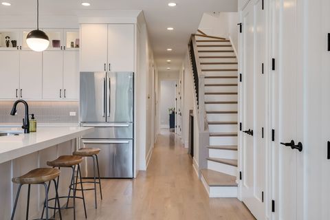 Tiny photo for 2846 N Racine Avenue #3, Chicago, IL 60657 (MLS # 12474535)