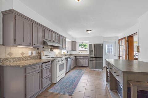 Tiny photo for 9150 S Hoyne Avenue, Chicago, IL 60643 (MLS # 12636245)