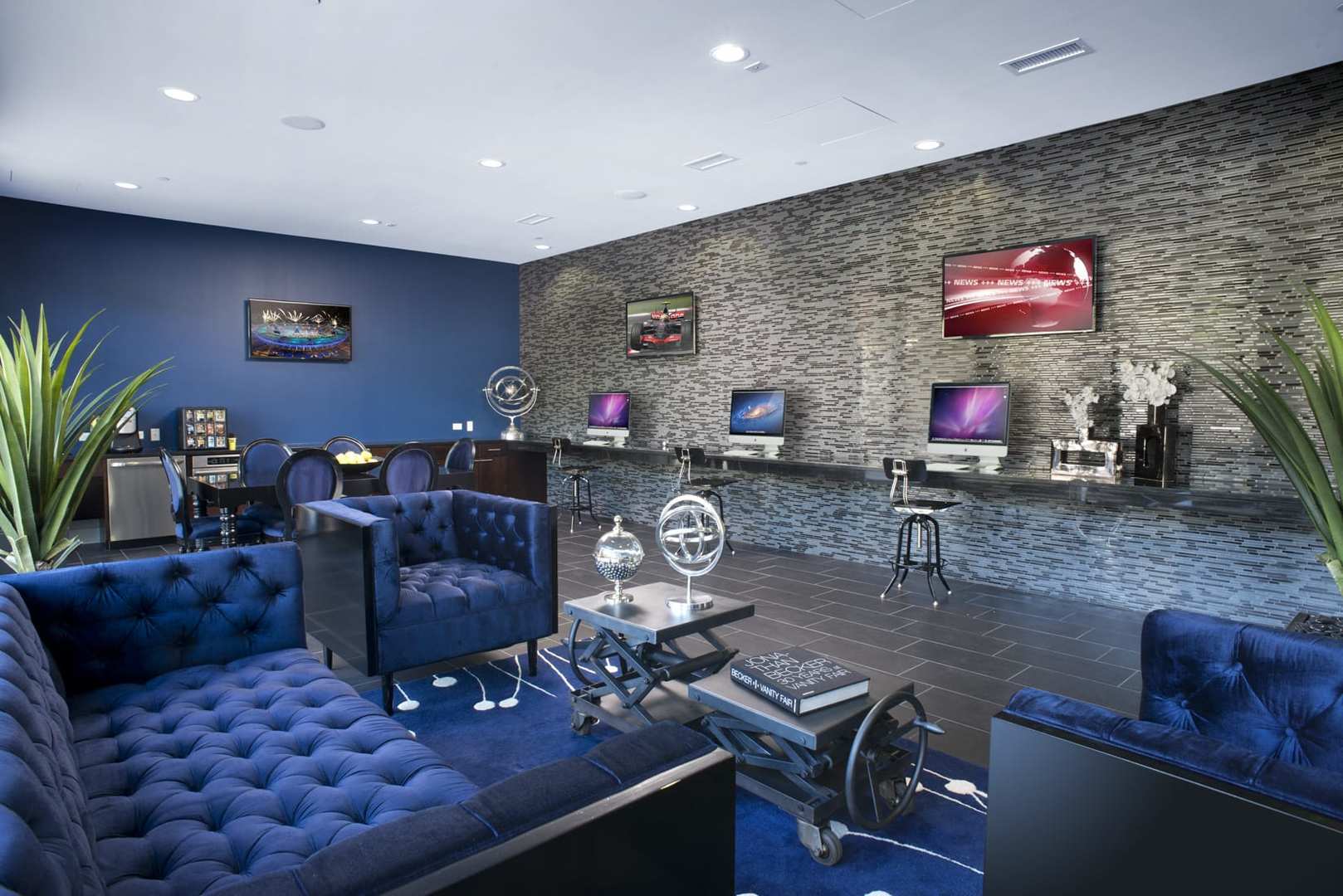 1720 Central Street 302