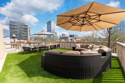 Tiny photo for 400 N Racine Avenue #219, Chicago, IL 60642 (MLS # 12619781)