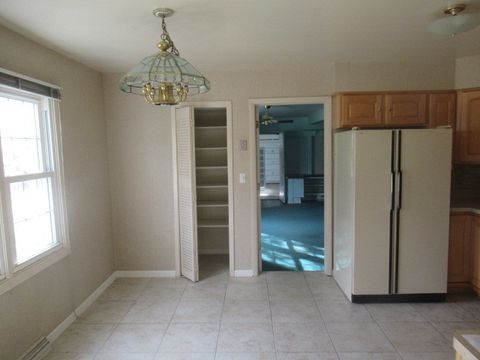 Tiny photo for Mundelein, IL 60060 (MLS # 12518128)