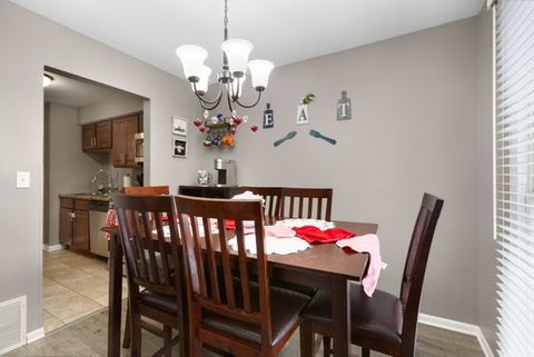 Tiny photo for 4022 Oxford Court, Streamwood, IL 60107 (MLS # 12558547)