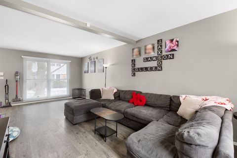 Tiny photo for 4022 Oxford Court, Streamwood, IL 60107 (MLS # 12558547)