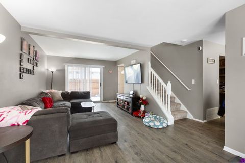 Tiny photo for 4022 Oxford Court, Streamwood, IL 60107 (MLS # 12558547)