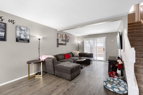 Tiny photo for 4022 Oxford Court, Streamwood, IL 60107 (MLS # 12558547)