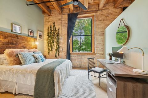 Tiny photo for 2511 W Moffat Street #101, Chicago, IL 60647 (MLS # 12502601)