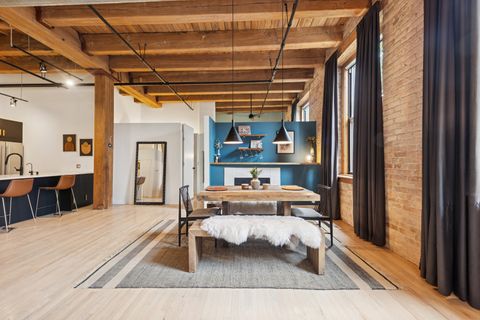 Tiny photo for 2511 W Moffat Street #101, Chicago, IL 60647 (MLS # 12502601)