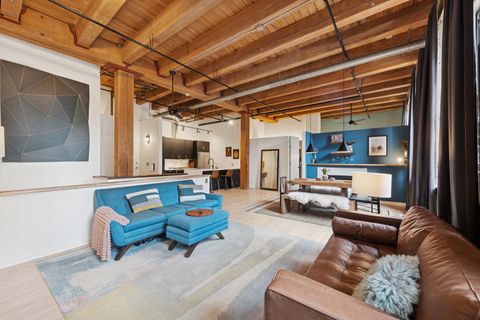 Tiny photo for 2511 W Moffat Street #101, Chicago, IL 60647 (MLS # 12502601)